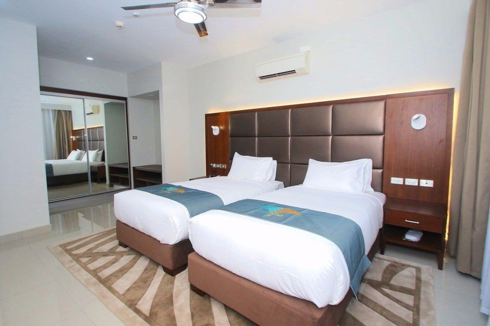 The Palms Denarau Fiji Aparthotel Exteriör bild