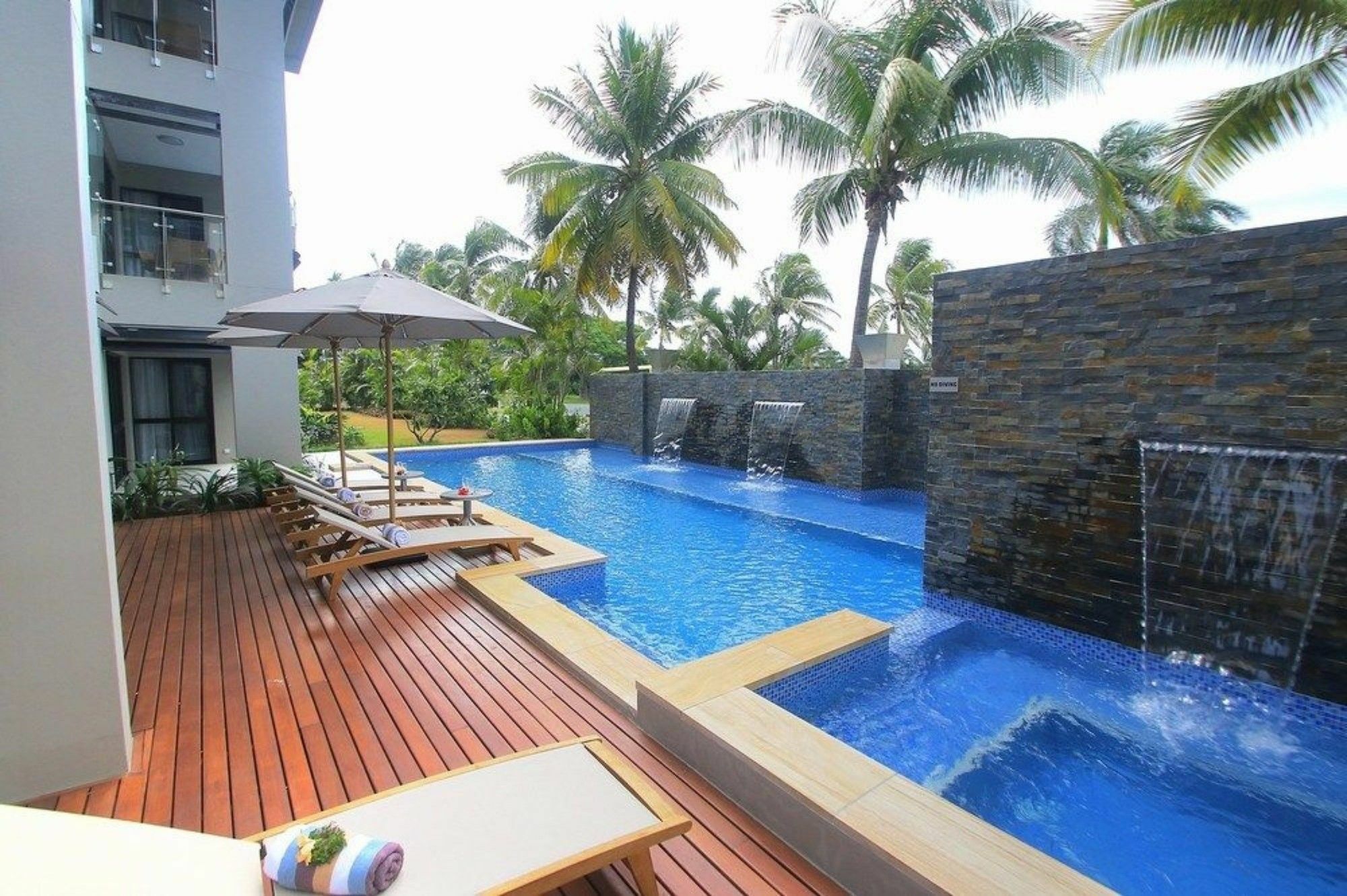 The Palms Denarau Fiji Aparthotel Exteriör bild